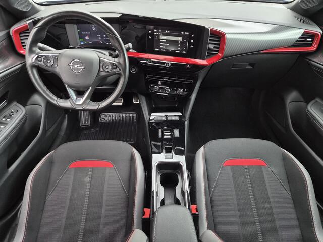 Opel MOKKA Electric GS 50 kWh / SOH 99% / Comfort-pakket / Stuur- & Stoelverwarming / CCS snelladen / Warmtepomp / Achteruitrijcamera / Cruise control / Parkeersensoren achter / Climate control / Keyless Start /