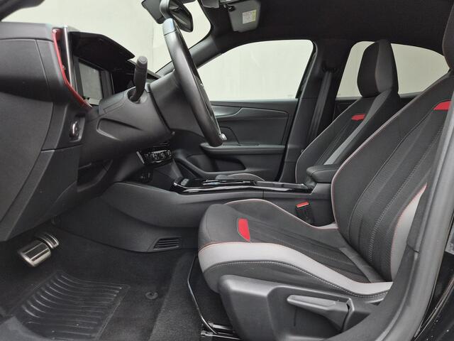 Opel MOKKA Electric GS 50 kWh / SOH 99% / Comfort-pakket / Stuur- & Stoelverwarming / CCS snelladen / Warmtepomp / Achteruitrijcamera / Cruise control / Parkeersensoren achter / Climate control / Keyless Start /