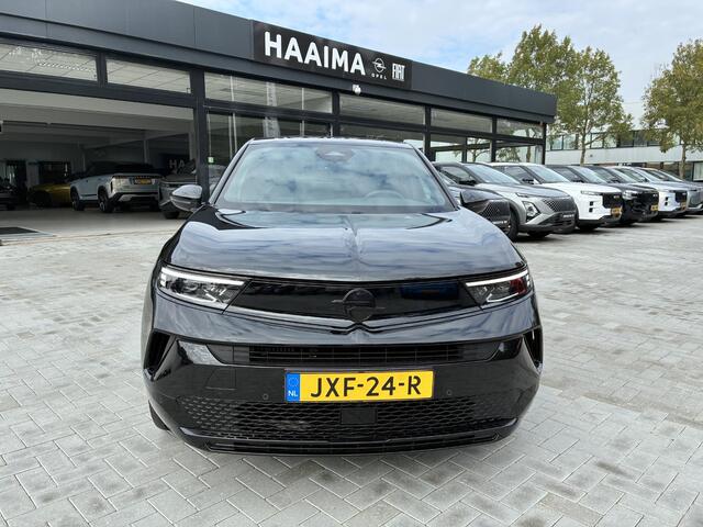 Opel MOKKA 1.2 Turbo 145Pk Hybrid GS Automaat | Climate control | Achteruitrij Camera | Elektrisch Pakket | Apple Carplay/Android Auto | Cruise control | Verwarmbaar stuurwiel | 17"LM-Velgen