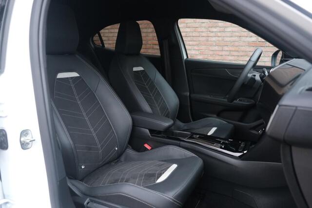 Opel MOKKA 1.2 Turbo 130pk EAT8 Ultimate - Adaptieve cruise - Achteruitrijcamera - Apple CarPlay - Keyless - Dodehoekdetectie - Parkeersensoren - Winter pakket