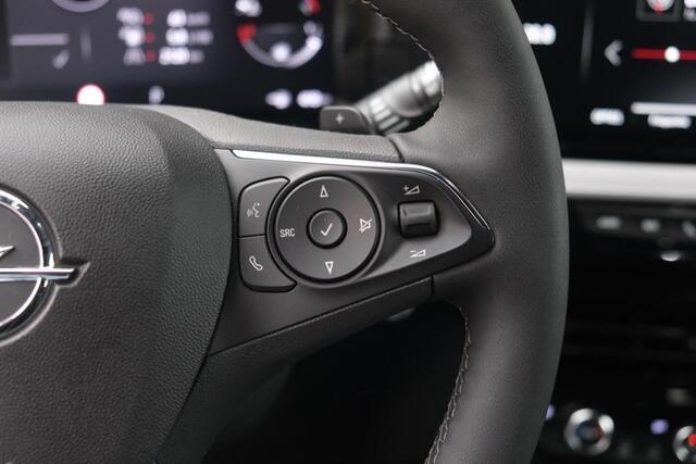 Opel MOKKA 1.2 Turbo 130pk EAT8 Ultimate - Adaptieve cruise - Achteruitrijcamera - Apple CarPlay - Keyless - Dodehoekdetectie - Parkeersensoren - Winter pakket