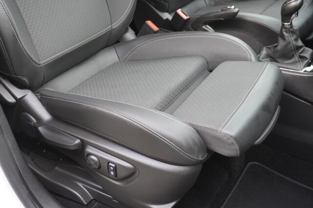 Opel MOKKA 1.4 Turbo Innovation / Trekhaak / Camera / AGR-stoelen / LED / Navi / Metallic