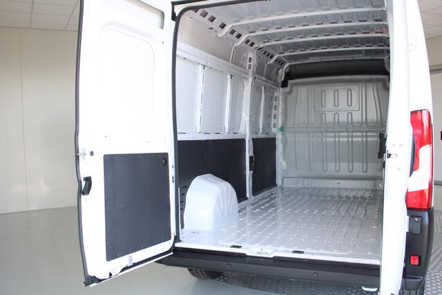 Opel MOVANO Movano-e L3H2 Zwaar Edition 70 kWh | NL auto | airco | navigatie fullmap | pdc achter + camera | cruise control |