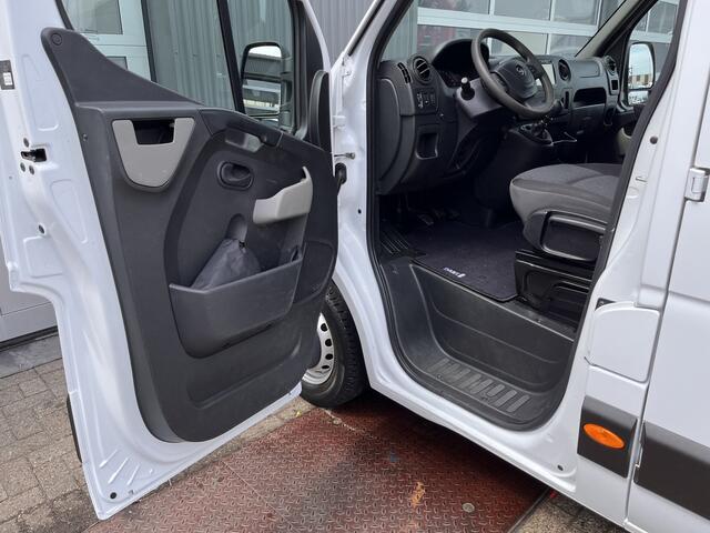 Opel MOVANO 2.3 CDTI DC Pick-up Open laadbak Dubbele cabine Airco Cruise control Trekhaak 2500 trekgewicht Navigatiesysteem Telefoonvoorbereiding 6 persoons pick-up p-up Euro 6