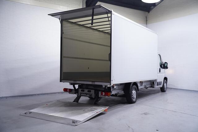 Opel MOVANO 2.2D 140 pk Bakwagen met Laadklep va 419,- p/mnd Airco, Cruise Control, 3-Zits, LxBxH 430x201x210 cm
