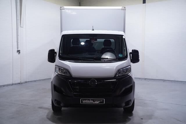 Opel MOVANO 2.2D 140 pk Bakwagen met Laadklep va 419,- p/mnd Airco, Cruise Control, 3-Zits, LxBxH 430x201x210 cm