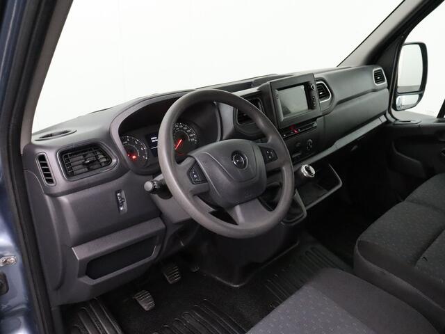 Opel MOVANO 2.3Turbo 135PK L2H2 | Imperiaal | Trekhaak | Alarm | Navigatie | Camera | 3-Persoons | Betimmering