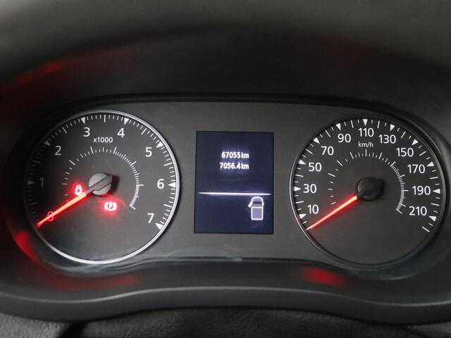 Opel MOVANO 2.3Turbo 135PK L2H2 | Imperiaal | Trekhaak | Alarm | Navigatie | Camera | 3-Persoons | Betimmering