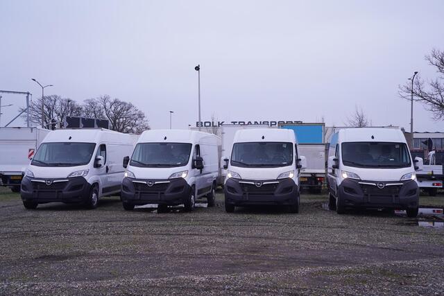 Opel MOVANO 2.2D 140 pk L2H2 va 299,- p/mnd Navi, Camera Apple Carplay, Cruise Control, Airco ECC, Nieuw 2023, 3-Zits