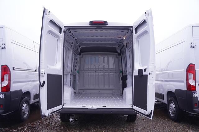 Opel MOVANO 2.2D 140 pk L2H2 va 299,- p/mnd Navi, Camera Apple Carplay, Cruise Control, Airco ECC, Nieuw 2023, 3-Zits