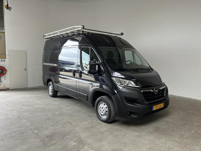 Opel MOVANO 2.2D 140 L2H2 Edition Airco Navigatie Parkeersensoren Trekhaak Cruise Imperiaal