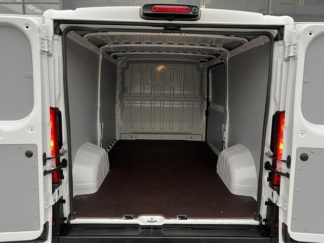 Opel MOVANO 2.2D 120 S&S L2H2 3.0t NRM Demo