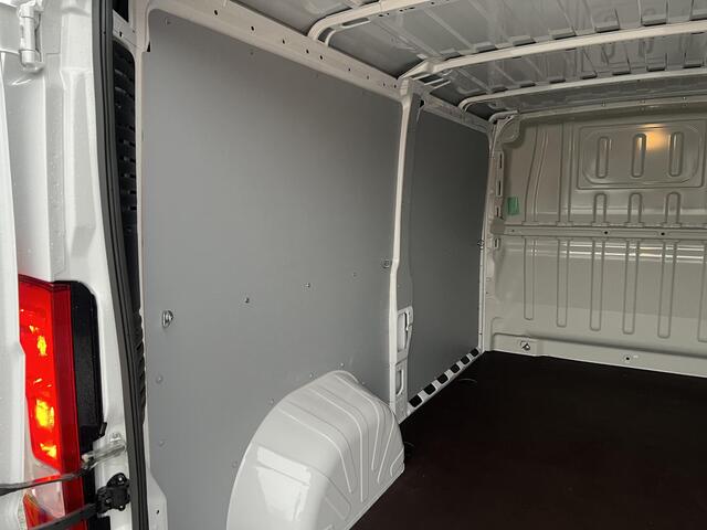 Opel MOVANO 2.2D 120 S&S L2H2 3.0t NRM Demo