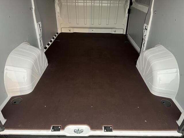 Opel MOVANO 2.2D 120 S&S L2H2 3.0t NRM Demo