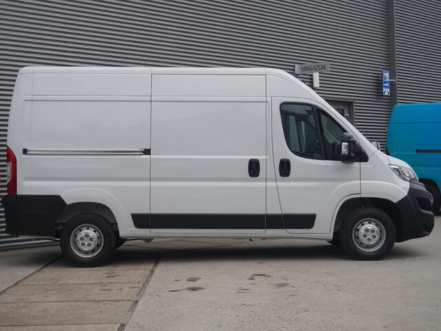 Opel MOVANO L2H2 120 Pk. | navigatie incl. Apple Carplay | camera | laadruimtebetimmering | Climate Control