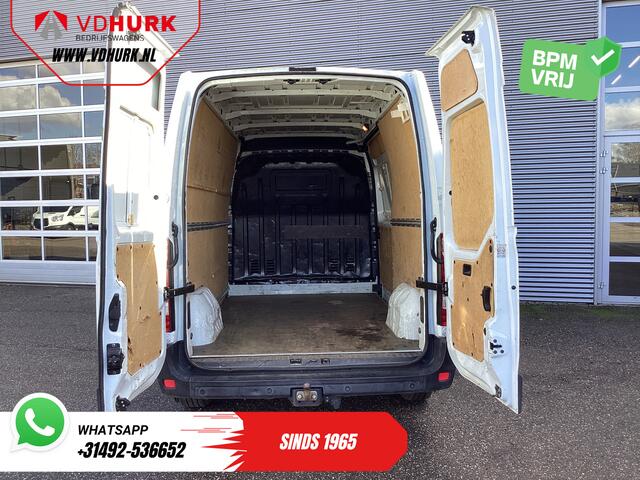 Opel MOVANO 2.3 CDTI 135 pk L2H2 BPM VRIJ! 2.5t Trekverm./ Climate/ Navi/ Cruise/ Camera/ Trekhaak/ PDC