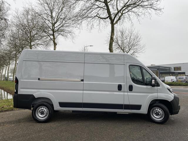Opel MOVANO Electric 3.5t L3H2 ZWAAR 110 kWh | 420 KM WLTP | Houten afwerking laadruimte | Multimedia | DAB+ | NAVI | Apple Carplay | Android Auto | Achteruitrijcamera | Parkeersensoren achter | Bestuurdersstoel comfort | Bank voorpassagiers | van ¤57.921 voor ¤49.40