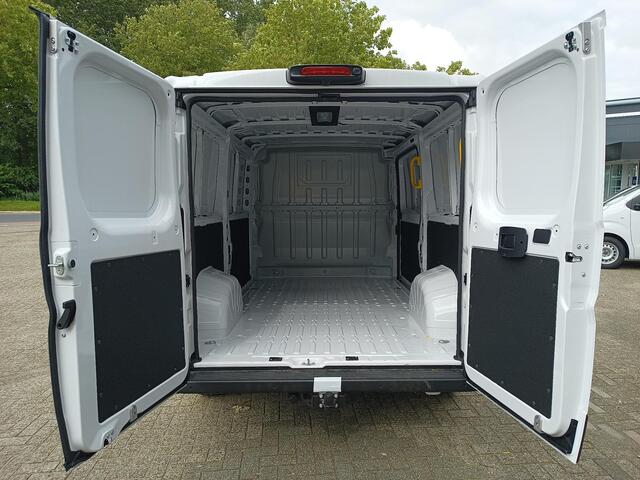Opel MOVANO L2H1 2.2D 120 PK 3.0T | GEEN BPM | Vaste trekhaak | Full LED koplampen | Dodehoek detectie | Achteruitrij assistent | Parkeersensoren v/a | Achteruitrijcamera | Reservewiel | van ¤33.861 voor ¤28.900 | N0005
