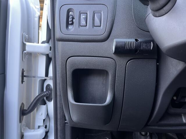 Opel MOVANO 2.3 CDTI BiTurbo L1H2 Airco Cruise controle Parkeerhulp achter Achteruitrijcamera Kastinrichting 2-Persoons Schuifdeur Zijruit rechts Euro 6 Bpm vrij !!1e eigenaar Dealer onderhouden