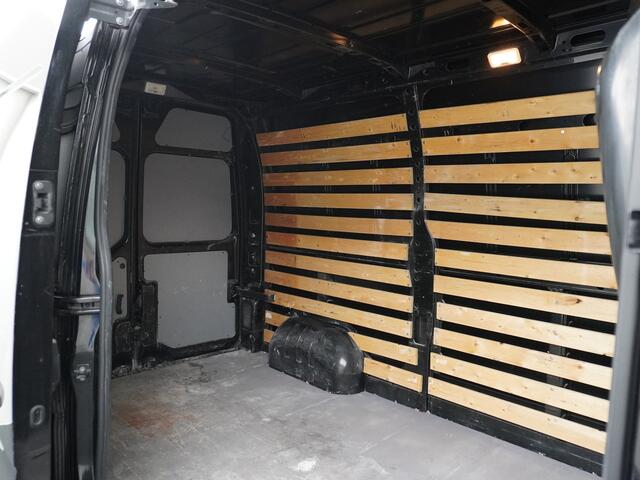 Opel MOVANO 2.3CDTI L2H2 3-Persoons Navi Ecc Camera Cruise Control Bluetooth Regen/Lichtsensor Pdc Betonplex vloer Lat om Lat betimmering Schuifdeur Navigatiepakket EURO 6 Y