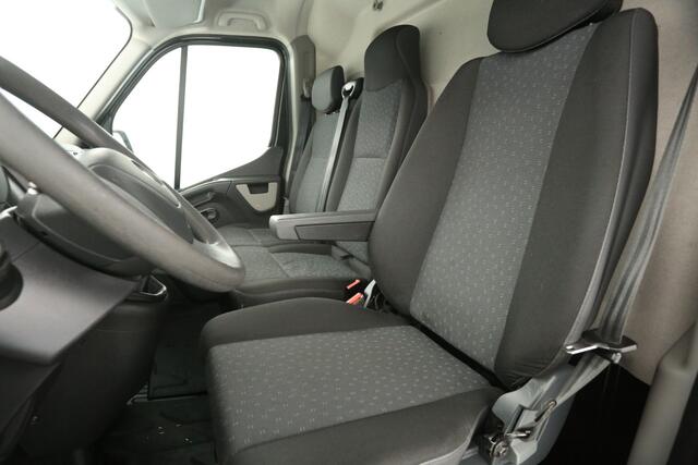 Opel MOVANO L2H2 Airco Camera Cruise Navigatie PDC 3 Persoons Elektrpakket Trekhaak