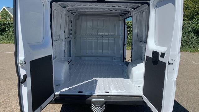 Opel MOVANO 2.2D 120 S&S L2H1 3.0t | NIEUW | Achteruitrijcamera | Trekhaak | Dodehoek detectie | LED | Digitale binnenspiegel