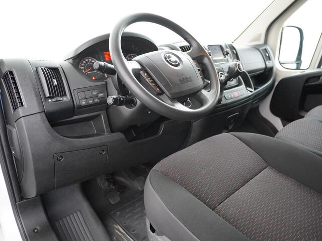 Opel MOVANO 2.2D 120PK L3H2 3-Persoons Navi DAB+ Airco Cruise Control Bluetooth Edition Treeplank Betonplex Vloer Wandbetimmering Schuifdeur 1e Eigenaar Euro 6