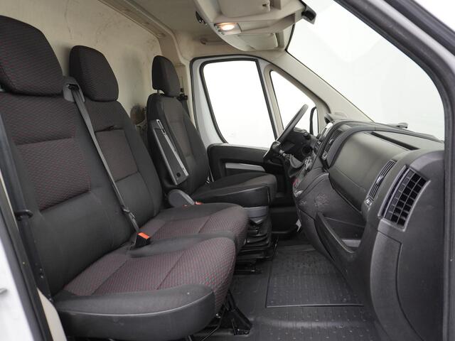 Opel MOVANO 2.2D 120PK L3H2 3-Persoons Navi DAB+ Airco Cruise Control Bluetooth Edition Treeplank Betonplex Vloer Wandbetimmering Schuifdeur 1e Eigenaar Euro 6