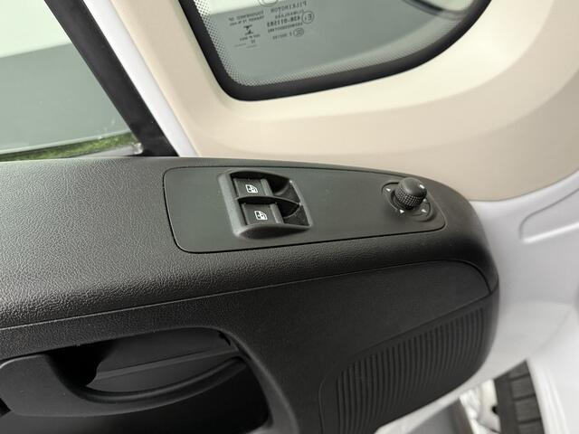 Opel MOVANO 2.3CDTi 140PK Bakwagen+Laadlift | Airco | Camera | 3-Persoons | Dakspoiler