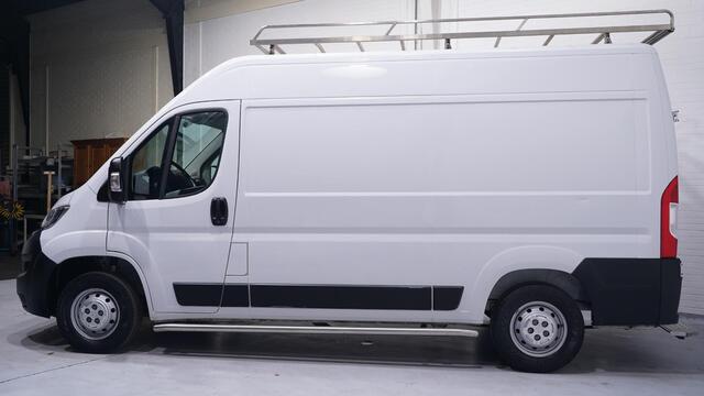 Opel MOVANO 2.2D 140 pk L2H2 Edition Airco, NAP, Imperiaal met Trap, Trekhaak 2.500 kg met Opstap, Navi, 1e Eigenaar, 3-Zits