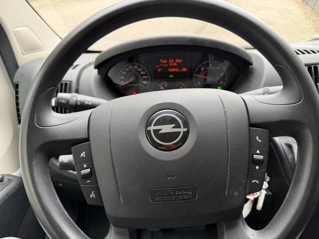 Opel MOVANO 2.2D 120 L2H2 EDITION AIRCO. NAVIGATIE. ACHTERUITRIJ CAMERA. CRUISE CONTROL.