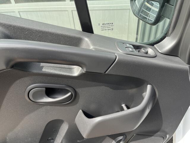Opel MOVANO 2.3 CDTI BiTurbo L1H2 Airco Cruise controle Kastinrichting Parkeersensoren achter Achteruitrijcamera Telefoon voorbereiding Schuifdeur Euro 6 Ook ideaal voor ombouw naar camper !!