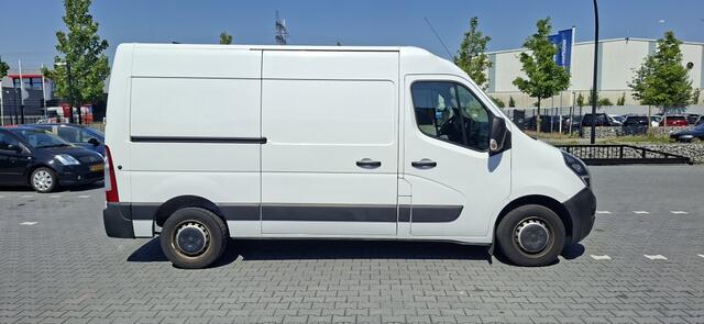 Opel MOVANO 2.3 Turbo L2H2 airco navi