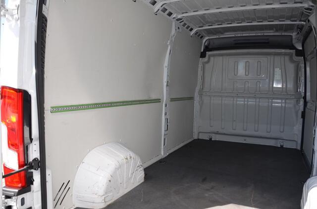 Opel MOVANO 2.2D 140pk L3 H2