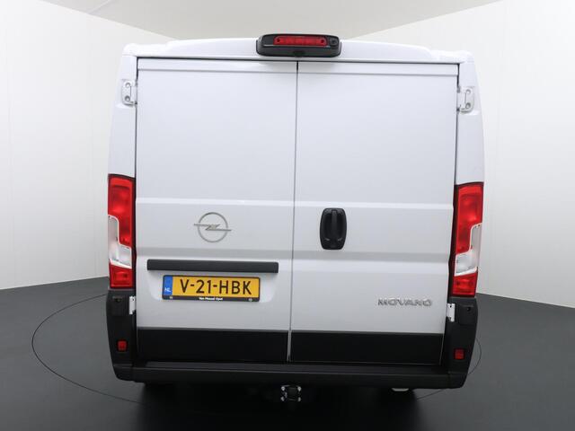 Opel MOVANO 2.2D 120 S&S L2H1 3.0t Opel Movano 2.2D 120 S&S L2H2 3.0t | Parkeer sensoren | Trekhaak | Parkeer camera