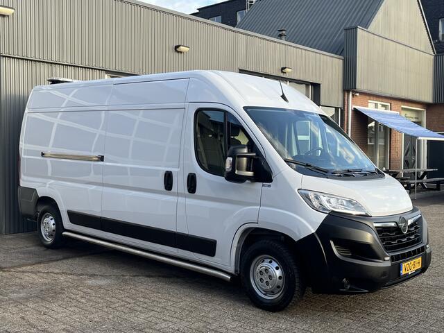 Opel MOVANO 2.2D 140 L3H2 Kastinrichting Airco Cruise controle Trekhaak 2500kg trekgewicht Apple carplay Omvormer 220V Werkplaatsinrichting 3-Persoons Achterruitrij camera Sortimo 1e eigenaar