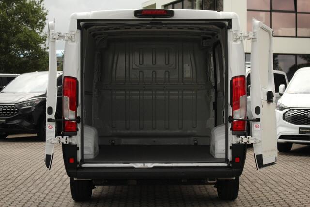 Opel MOVANO 2.2D 140pk L1H1 3.5t | Cruise | Carplay/Android | Navi | Camera | PDC | Lease 360,- p/m