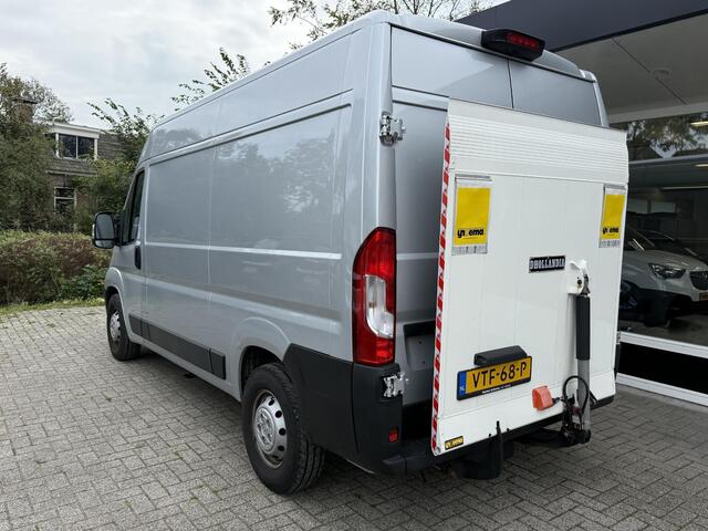 Opel MOVANO 2.2D 140 Zwaar L2H2 3.5t | 3 Zitplaatsen | Elektrische Laadklep | Achteruitrijd Camera | Laadruimte Betimmering | Airco & Cruise Control |