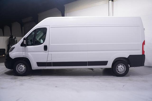 Opel MOVANO 2.2D 140 pk L3H2 Airco ECC, Navi, Camera Laadruimte Pakket, PDC achter, 3-Zits