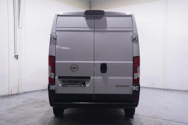 Opel MOVANO 2.2D 140 pk L3H2 Airco ECC, Navi, Camera Laadruimte Pakket, PDC achter, 3-Zits