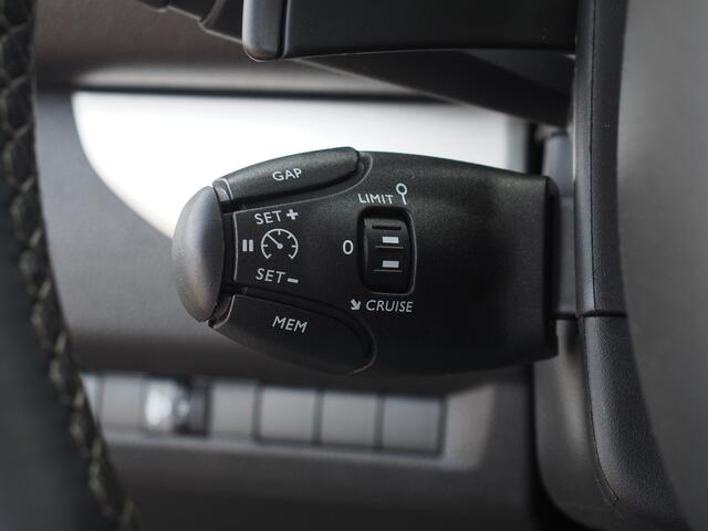Opel VIVARO 2.0 CDTI L3H1 Innovation | Dodehoekdetectie | Achteruitrijcamera | Apple CarPlay/ Android Auto | Stoelverwarming | Parkeersensoren Voor- En Achter | Navigatie | Climate Control