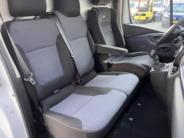 Opel VIVARO 1.6 CDTI L2H1 Airco Cruise controle Kastinrichting Trekhaak 2000kg trekgewicht Bluetooth telefoon voorbereiding Schuifdeur 3-Persoons 1e eigenaar Euro 6