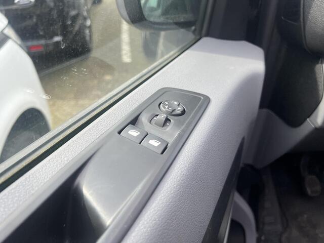 Opel VIVARO 102 pk L3H1 Edition Dubbele Cabine Airco PDC 6zits