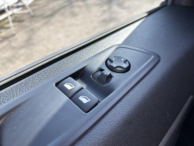 Opel VIVARO 2.0 CDTI L3H1 DC Edition | Trekhaak | Imperiaal | Apple Carplay | Camera | Nav |