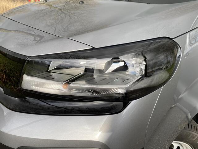Opel VIVARO L3 2.0D 145 PK | GEEN BPM | Trekhaak | NAVI | Multimedia | Apple Carplay | Android Auto | Digital cockpit | Parkeersensoren achter | Bestuurdersstoel comfort | Bank voorpassagiers | van ¤33.596 voor ¤28.995 | N32244