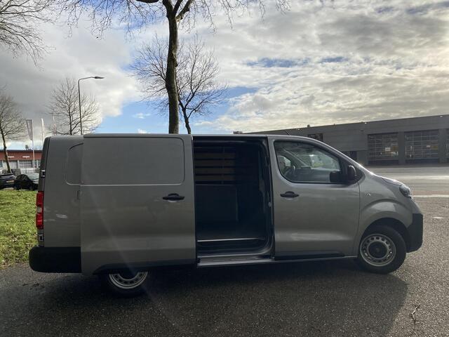 Opel VIVARO L3 2.0D 145 PK | GEEN BPM | Houten afwerking laadruimte lat om lat | Trekhaak | Gatelock anti-diefstal | NAVI | Multimedia | Apple Carplay | Android Auto | DAB+ | Digital cockpit | Parkeersensoren achter | Bestuurdersstoel comfort | Bank voorpassagiers |