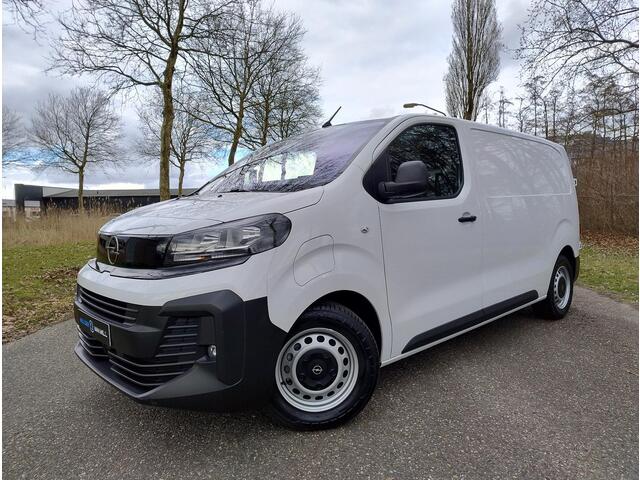 Opel VIVARO Electric L2 75 kWh 136 PK | Multimedia | Apple Carplay | Android Auto | NAVI | Achteruitrijcamera | Parkeersensoren achter | Scheidingswand comfort | Bestuurdersstoel comfort | Bank voorpassagiers | e-PTO 400V | Reservewiel | van ¤46.797 voor ¤39.050 ex. 
