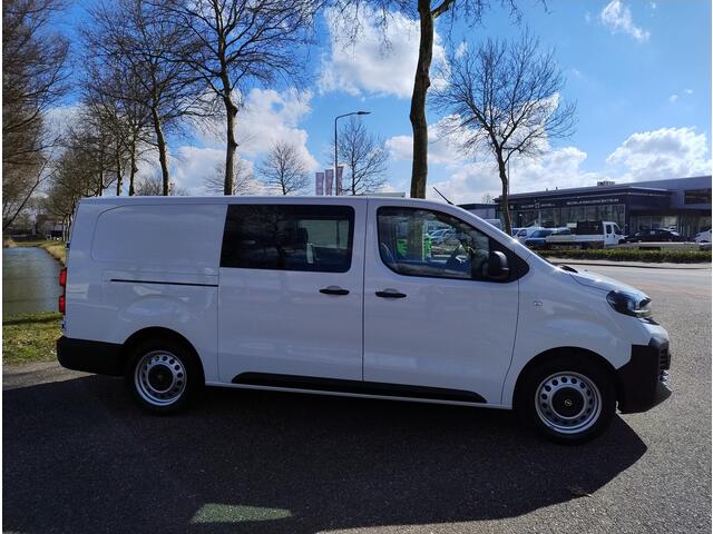 Opel VIVARO L3 DC 1.5D 120 PK | GEEN BPM | Dubbele Cabine | 6-zits | Houten afwerking laadruimte | Multimedia | NAVI | Apple Carplay | Android Auto | Parkeersensoren achter | Multifunctioneel stuurwiel | Elektrisch inklapbare spiegels | Bestuurdersstoel comfort | Ver