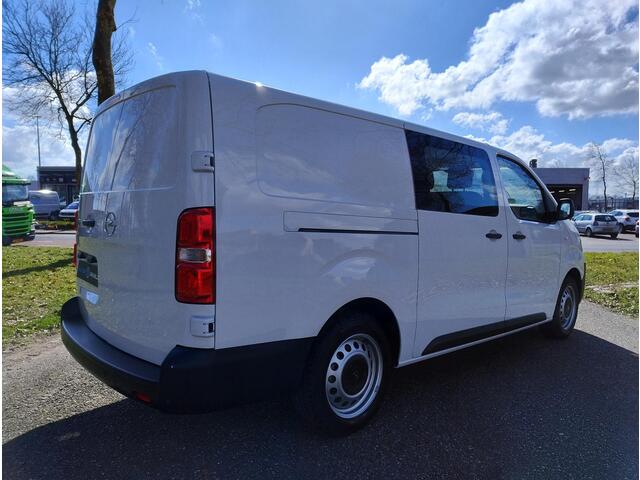 Opel VIVARO L3 DC 1.5D 120 PK | GEEN BPM | Dubbele Cabine | 6-zits | Houten afwerking laadruimte | Multimedia | NAVI | Apple Carplay | Android Auto | Parkeersensoren achter | Multifunctioneel stuurwiel | Elektrisch inklapbare spiegels | Bestuurdersstoel comfort | Ver