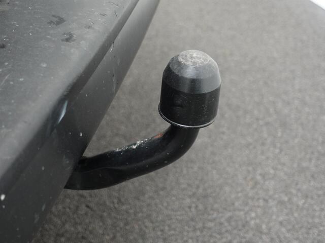 Opel VIVARO 102 pk L3H1 Edition 3-zits Airco Navi Trekhaak